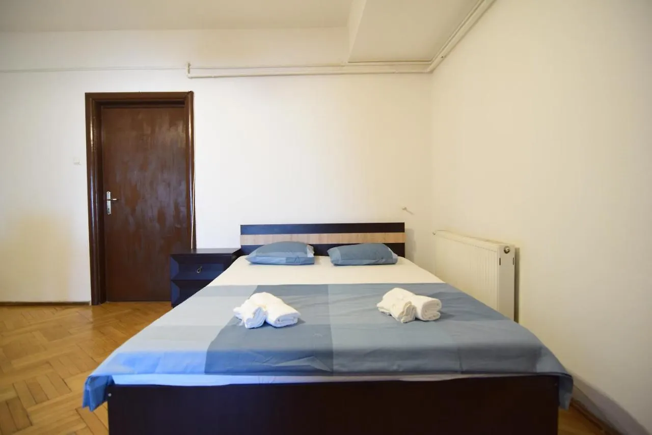 Apartment In The Midle Of The City Bucharest Romania